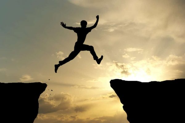 manage-life-risks-make-better-decisions-1068x713